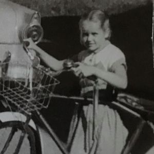 Meet your Posher, Patsy